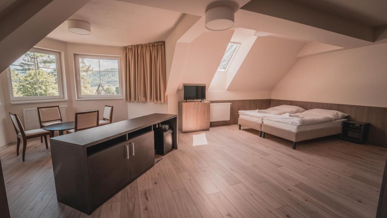Wellness Penzion Smerdzonka - Kupele Pieniny Cerveny Klastor Exterior photo