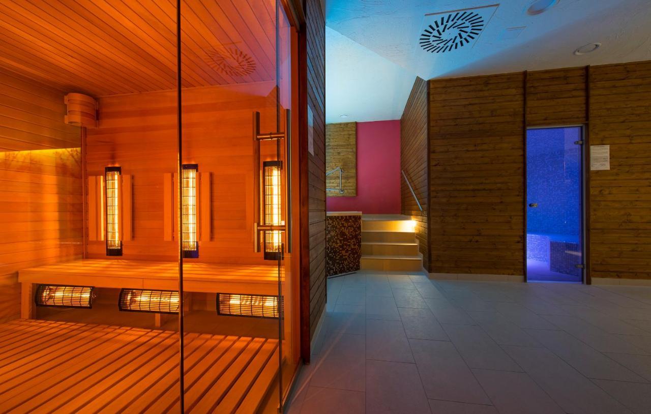 Wellness Penzion Smerdzonka - Kupele Pieniny Cerveny Klastor Exterior photo