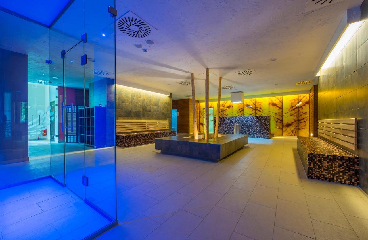 Wellness Penzion Smerdzonka - Kupele Pieniny Cerveny Klastor Exterior photo